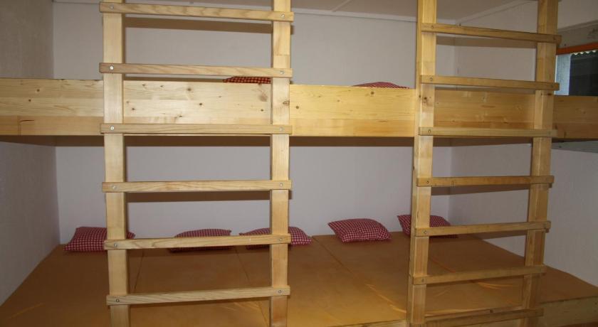Hostel Sporti Grusch Zimmer foto